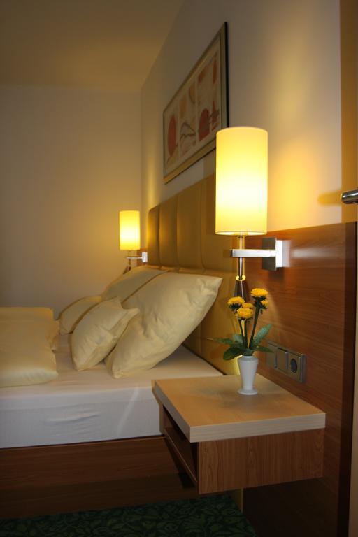 Hotel Sonnenhof Timelkam Ngoại thất bức ảnh