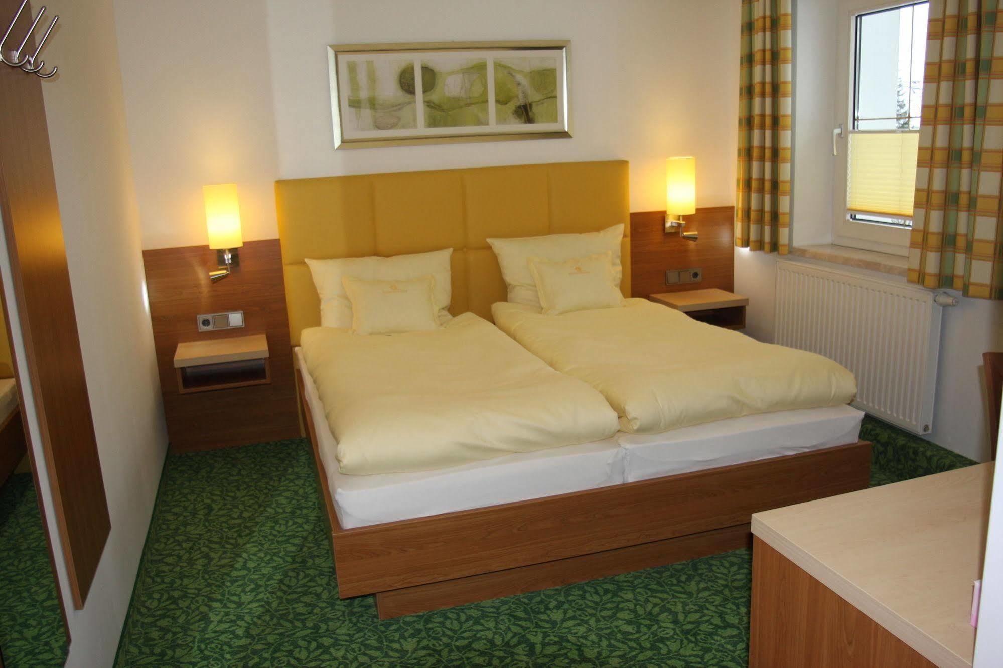 Hotel Sonnenhof Timelkam Ngoại thất bức ảnh